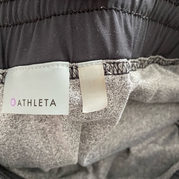 Athleta La Viva Lined - Picture 2 of 2
